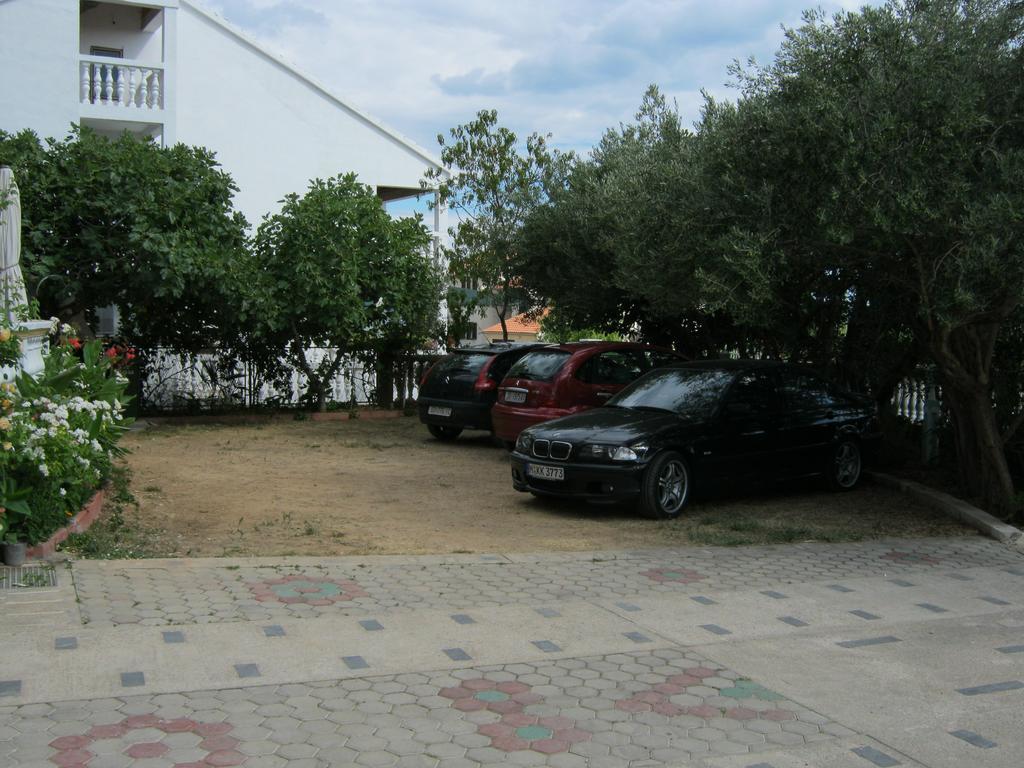 Apartments Nestor Трибунь Экстерьер фото